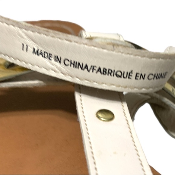 MOSSIMO White  Flat Sandals Size 11 - Picture 5 of 10